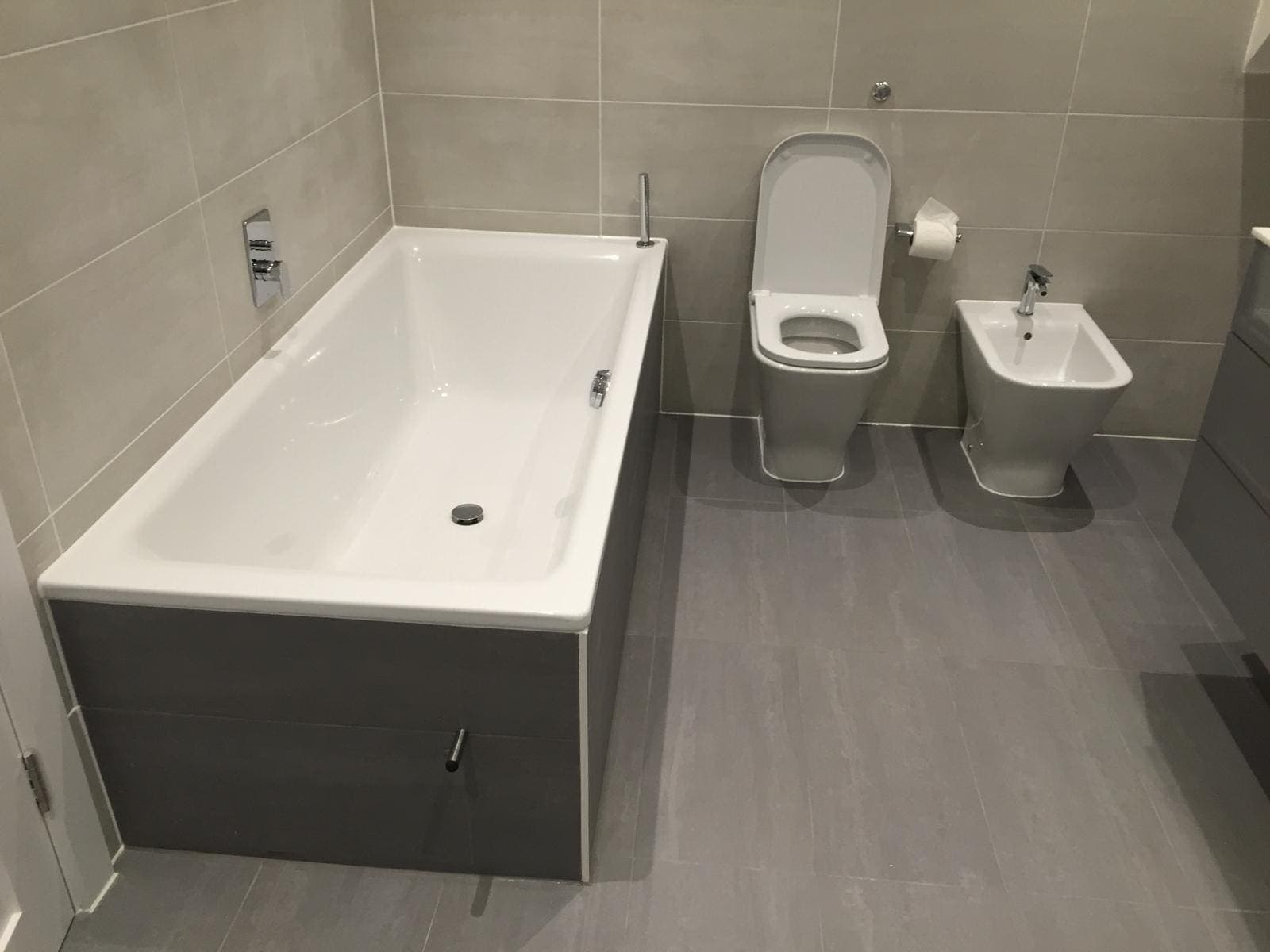 Eco-Friendly New Build Home, Mill Hill, photo 5